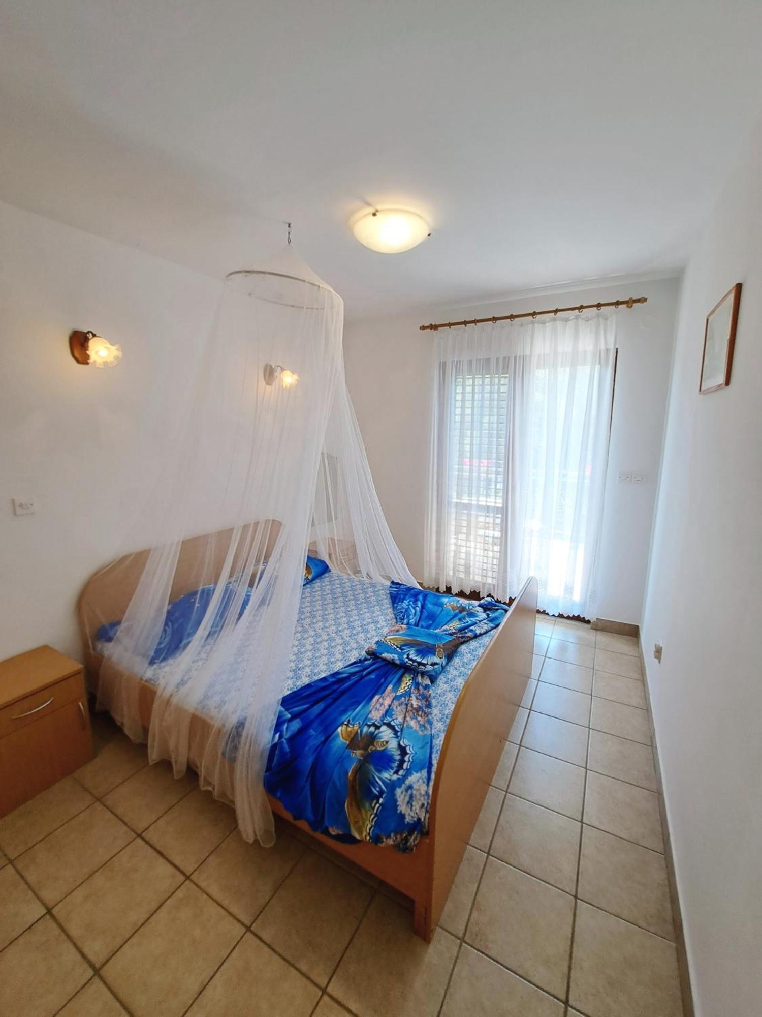 Apartments 1000 Flowers Stari Grad  Chambre photo