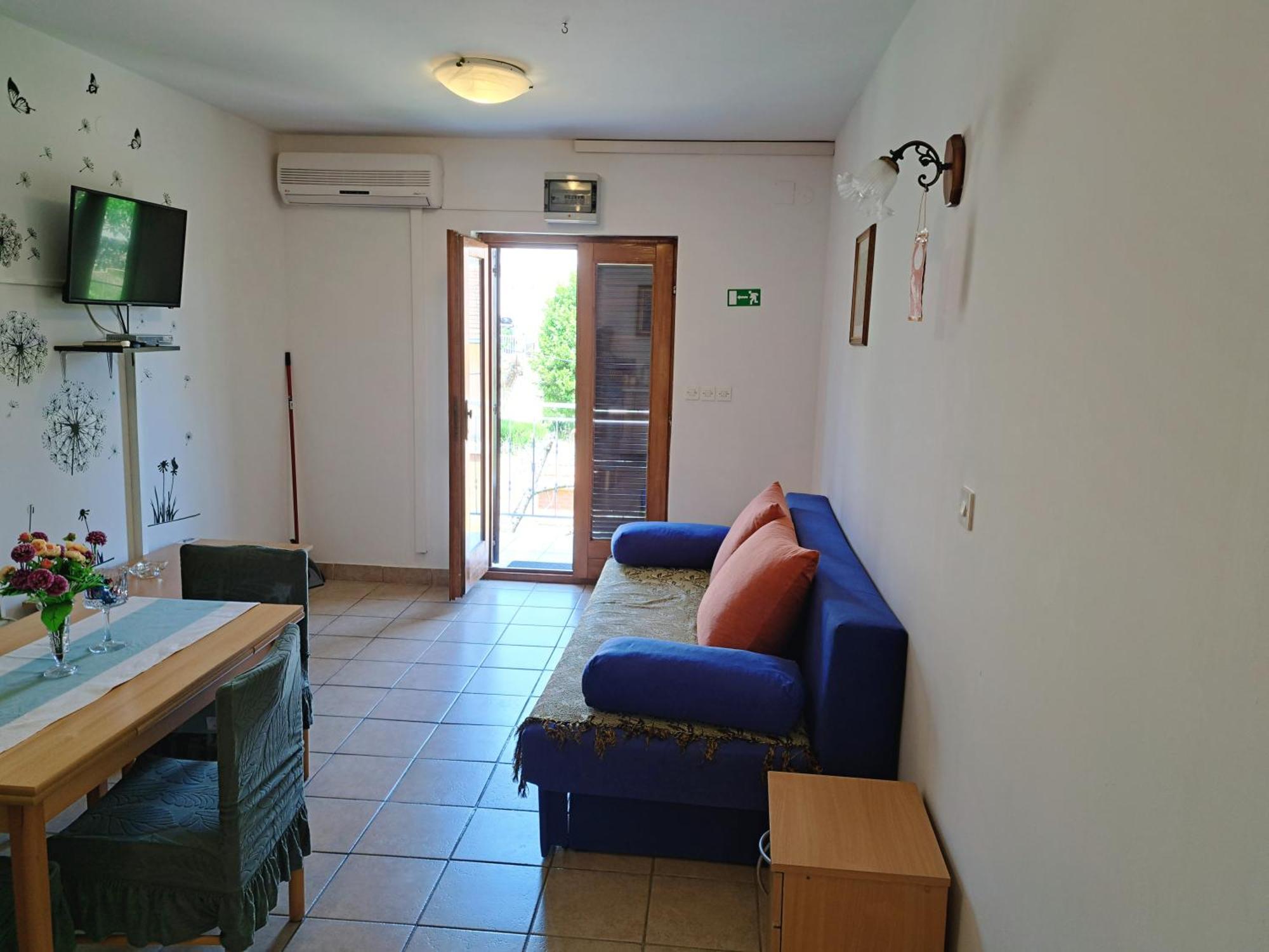 Apartments 1000 Flowers Stari Grad  Chambre photo