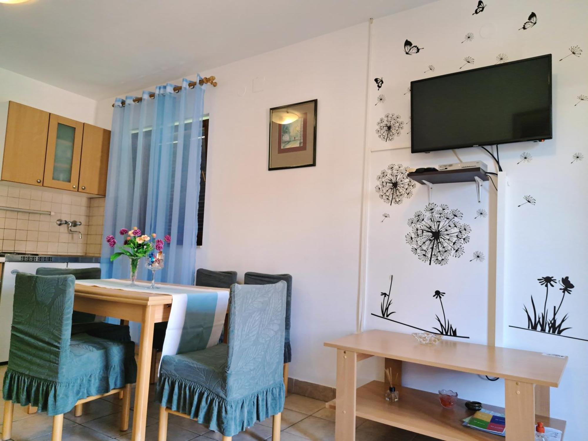 Apartments 1000 Flowers Stari Grad  Chambre photo